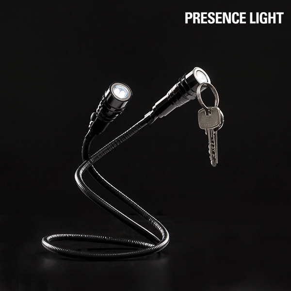 Presence Light Magnetisk dubbelflexibel LED-ficklampa