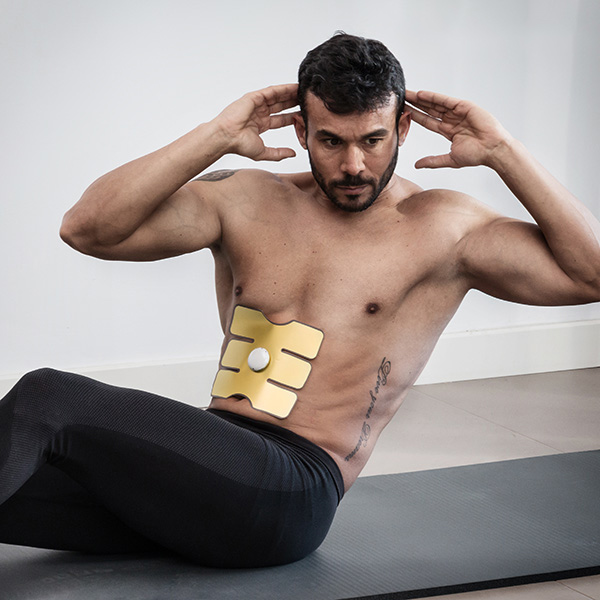 Abs-träningspatch med elektroimpulser